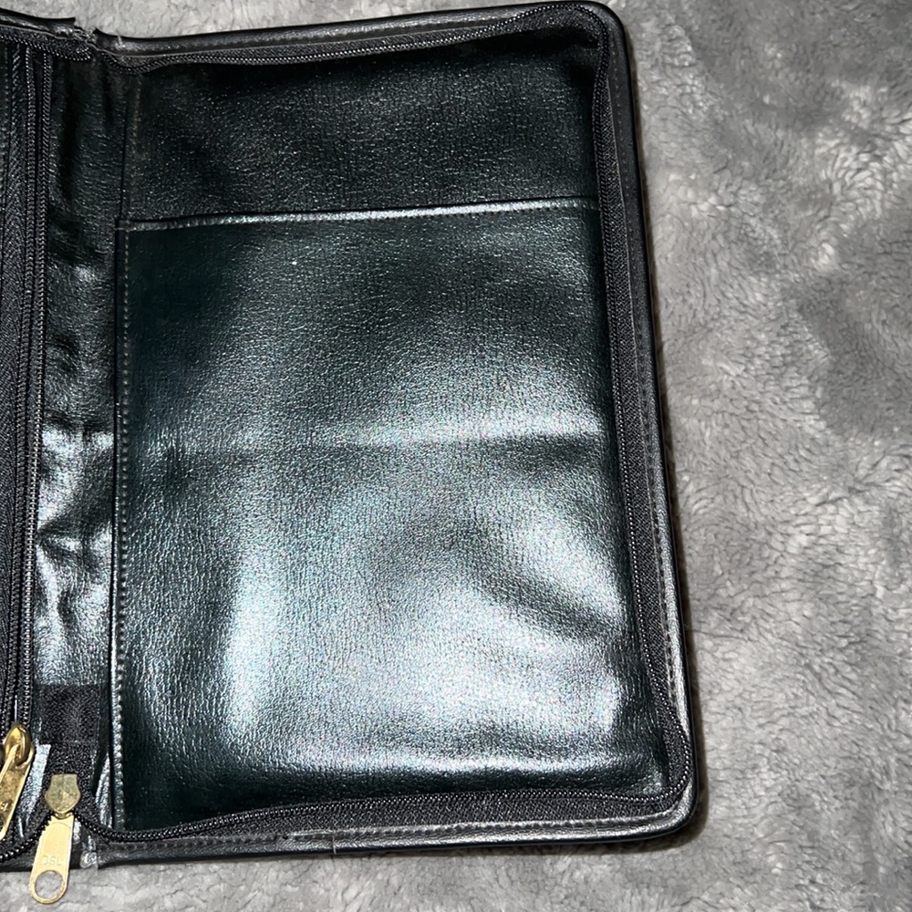 Patterned Travel Case. - Picture 7 of 8